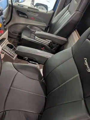 2018 PETERBILT 567 - view 13 of 33