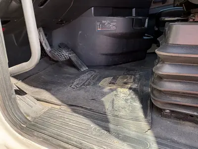 2018 FREIGHTLINER CASCADIA 126 - view 19 of 53