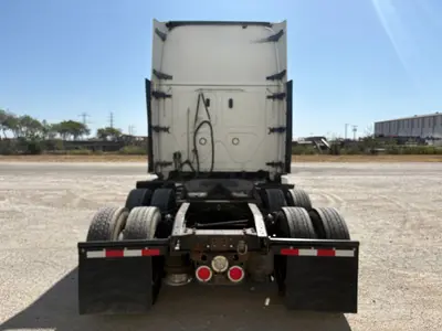2018 FREIGHTLINER CASCADIA 126 - view 13 of 53