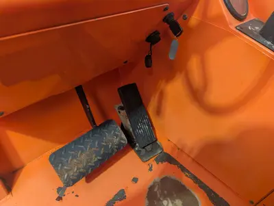2014 JLG 6042 - view 10 of 24