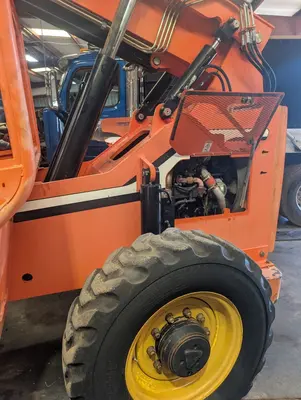 2014 JLG 6042 - view 11 of 24
