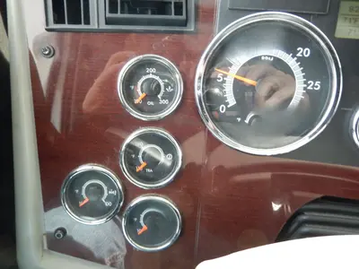 2020 WESTERN STAR 5700XE - view 17 of 49