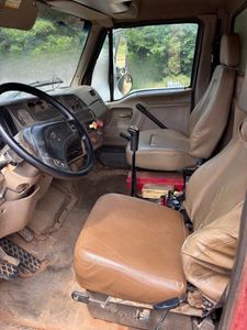 2005 STERLING LT9500 - view 17 of 44