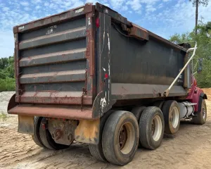 2005 STERLING LT9500 - view 3 of 44
