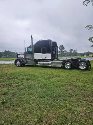 2009 KENWORTH W900 - view 9 of 28