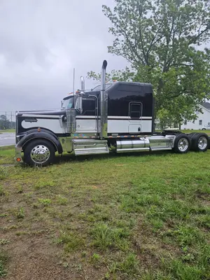 2009 KENWORTH W900 - view 10 of 28