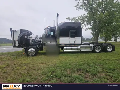 2009 KENWORTH W900 - view 2 of 28