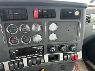 2022 KENWORTH T880 - view 15 of 37