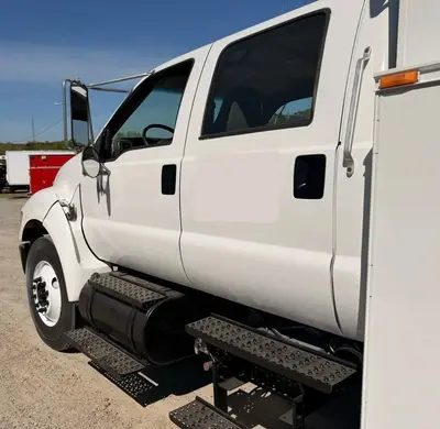 2009 FORD F750XL SUPER DUTY DIESEL - view 14 of 25