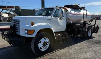 1998 FORD F-Series F800 - view 2 of 67