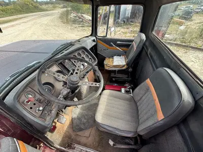 1985 Ford LTL9000 - view 9 of 26