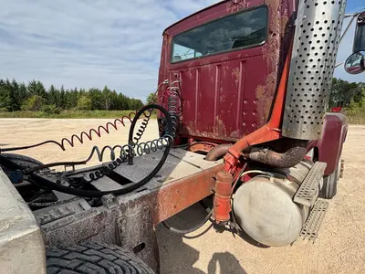 1985 Ford LTL9000 - view 8 of 26