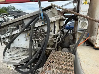 2005 MACK MR688S - view 14 of 30