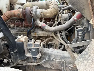 2005 MACK MR688S - view 11 of 31