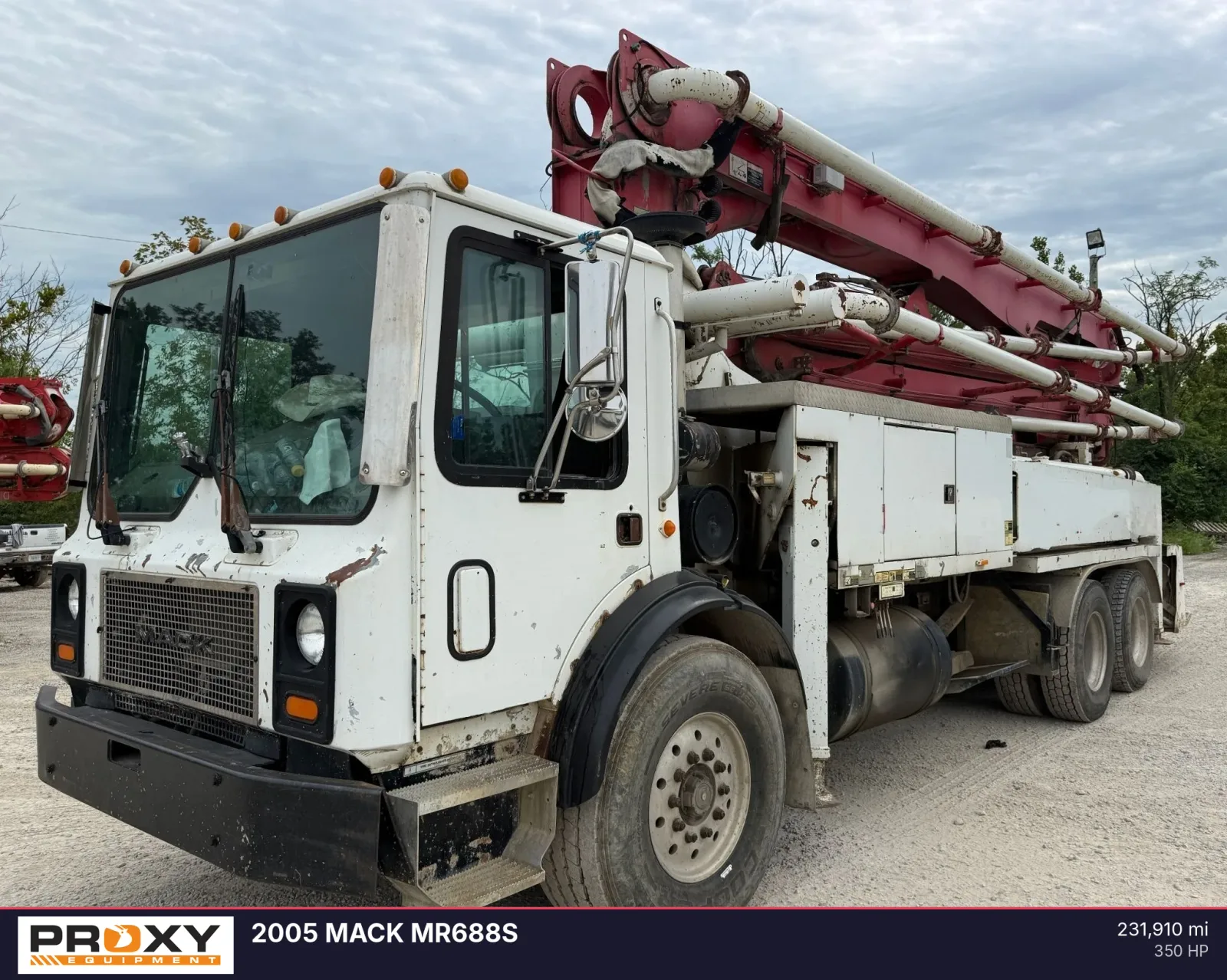 2005 MACK MR688S