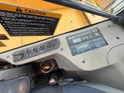 2010 DEERE 85G - view 16 of 32