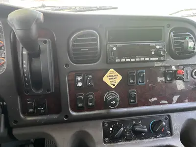 2023 FREIGHTLINER M2 106 - view 9 of 45
