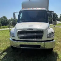 2023 FREIGHTLINER M2 106 - view 3 of 42