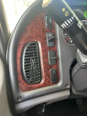 2023 FREIGHTLINER M2 106 - view 8 of 38