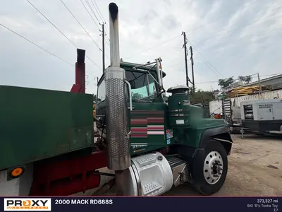 2000 MACK RD688S - view 5 of 34