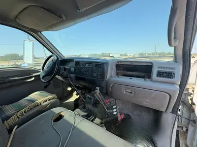 2000 FORD F750 SUPER DUTY - view 11 of 36