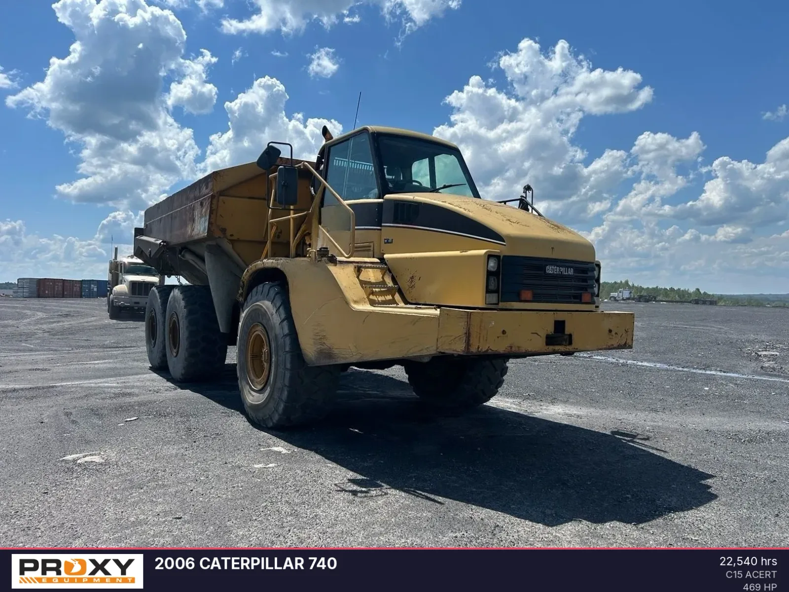 2006 CATERPILLAR 740