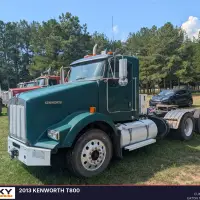 2013 KENWORTH T800 - view 3 of 30