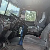 2000 PETERBILT 379 - view 19 of 44