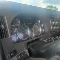 2017 KENWORTH T880 - view 10 of 24
