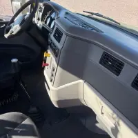 2017 PETERBILT 579 - view 11 of 26