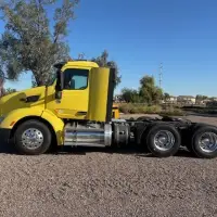 2017 PETERBILT 579 - view 15 of 45