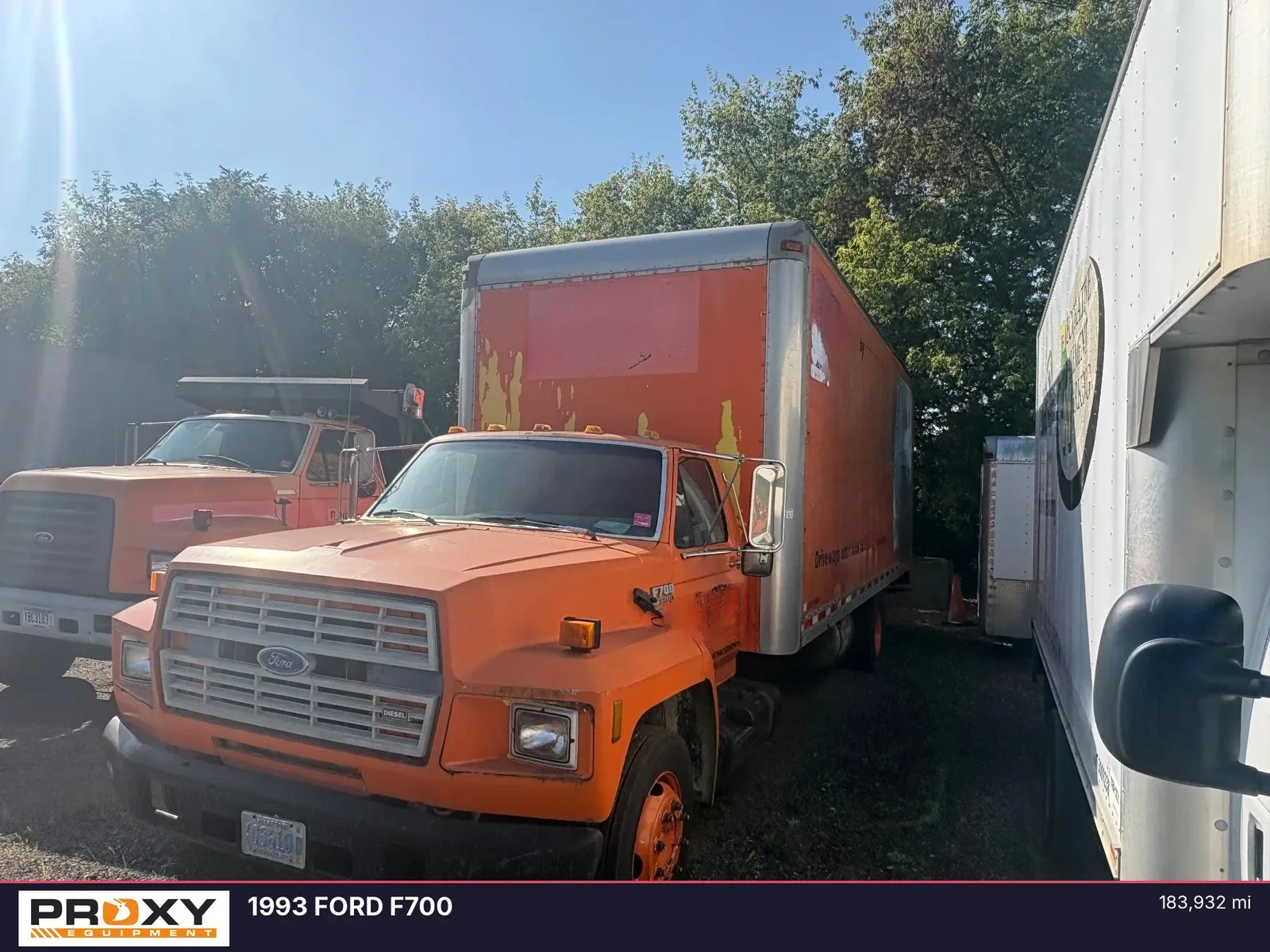 1993 FORD F700