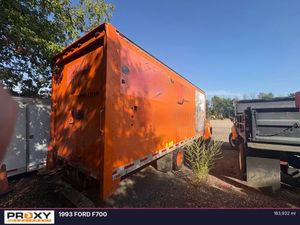 1993 FORD F700 - view 6 of 11