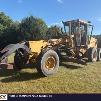 1991 CHAMPION 720A III - view 2 of 13