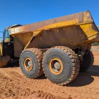 2014 KOMATSU HM400-3 - view 9 of 32