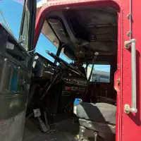 1987 FREIGHTLINER FLD120 - view 16 of 42
