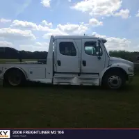 2006 FREIGHTLINER M2 106 - view 8 of 19