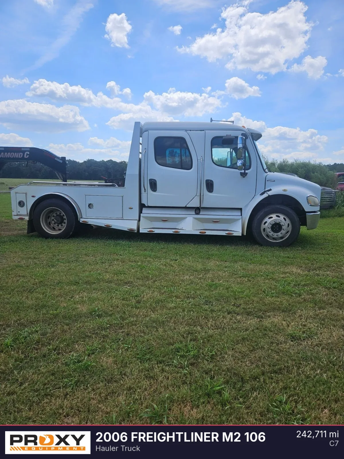 2006 FREIGHTLINER M2 106