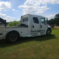 2006 FREIGHTLINER M2 106 - view 9 of 19