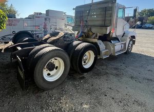 2000 FREIGHTLINER CASCADIA 126 - view 6 of 44