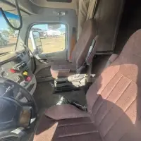 2022 Peterbilt 579 - view 15 of 26