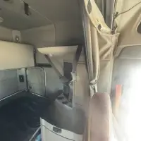 2022 Peterbilt 579 - view 20 of 26
