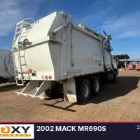 2002 MACK MR690S - view 7 of 23