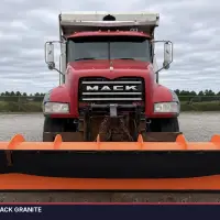 2017 MACK GRANITE GU713 - view 4 of 47