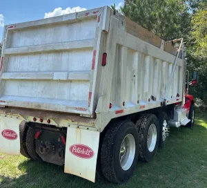 2014 PETERBILT 579 - view 11 of 43