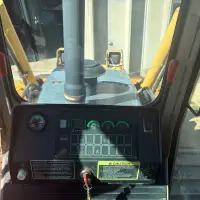 1999 DEERE 750C - view 17 of 18