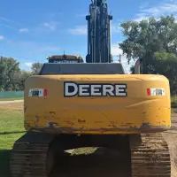 2006 DEERE 350D LC - view 9 of 29