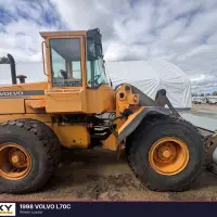 1998 VOLVO L70C - view 3 of 16