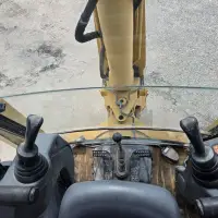 2004 DEERE 710G - view 10 of 18