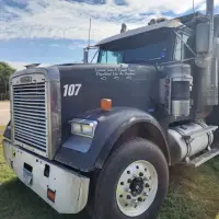 2006 FREIGHTLINER FLD120SD - view 3 of 22